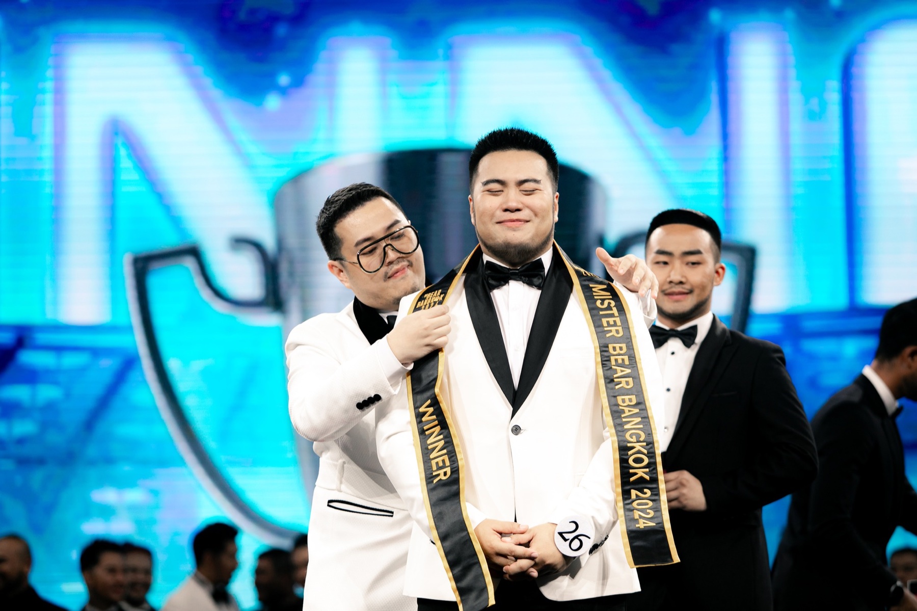 Mister Bear Bangkok competition award moment